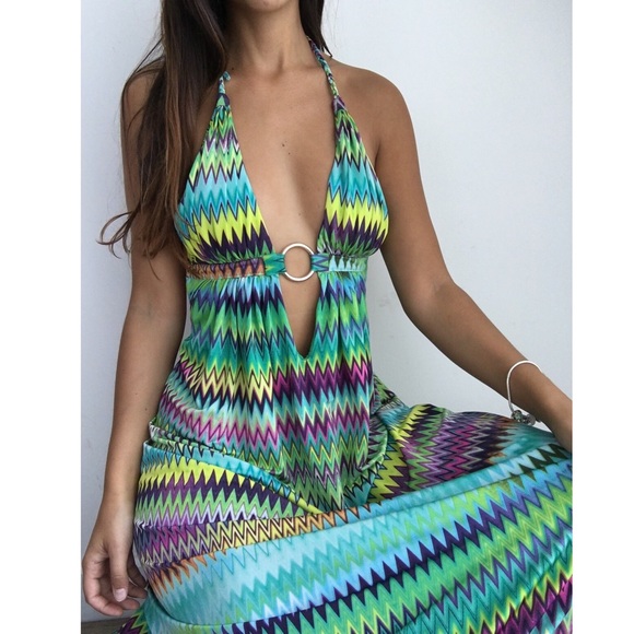 Dresses & Skirts - Turquoise blue chevron deep V halter maxi dress S